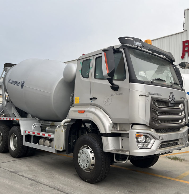 MIXER TRUCK