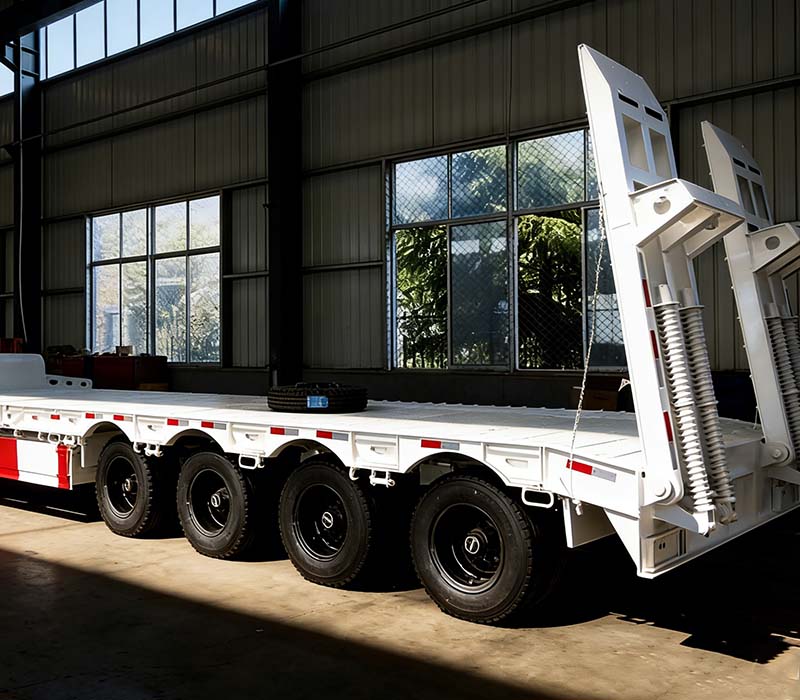 SINOTRUK 4 AXLES LOWBED SEMI-TRAILER
