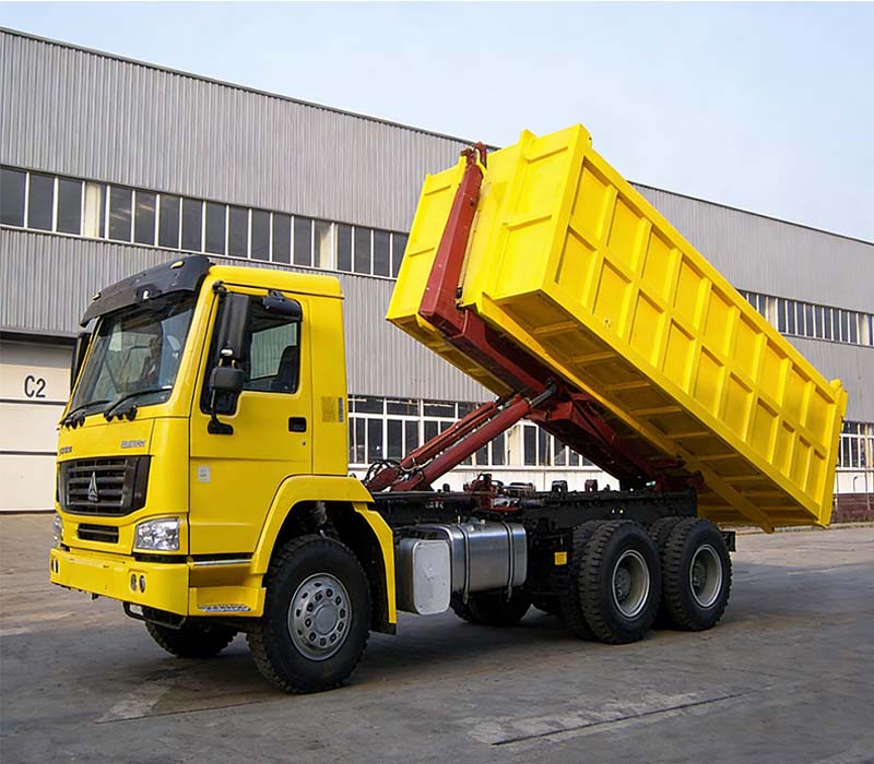 SINOTRUK HOWO 6X4 HOOK ARM GARBAGE TRUCK